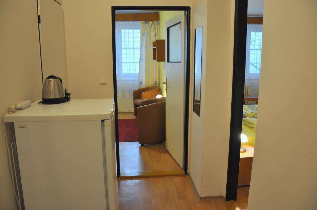 Hotel Komarov เบอร์โน ภายนอก รูปภาพ